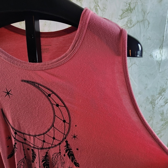 No Boundaries Dreamcatcher Tank - Picture 4 of 10